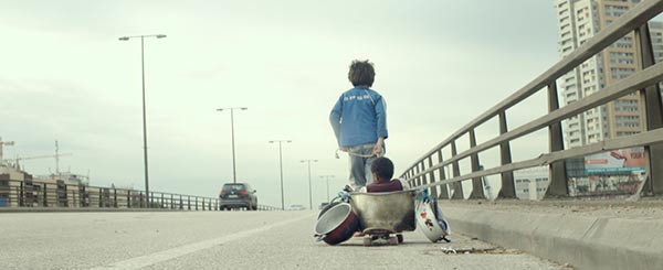 boy-bridge